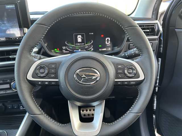 ダイハツ ロッキー プレミアム G HEV 長崎県 2022(令4)年 3.2万km レーザーブルークリスタルシャイン ・純正SDナビ（AM/FM/BT/CD/DVD/フルセグTV）/・スマートアシスト/・フロアマット/・BSM/・電子サイドブレーキ/・全方位モニター/・RCTA/・S-PDL/・ステアリングスイッチ/・ビルトインETC/・電格ウィンカーミラー/・追従クルーズコントロール/・前方ドライブレコーダー/・前席シートヒーター/・革調シートカバー