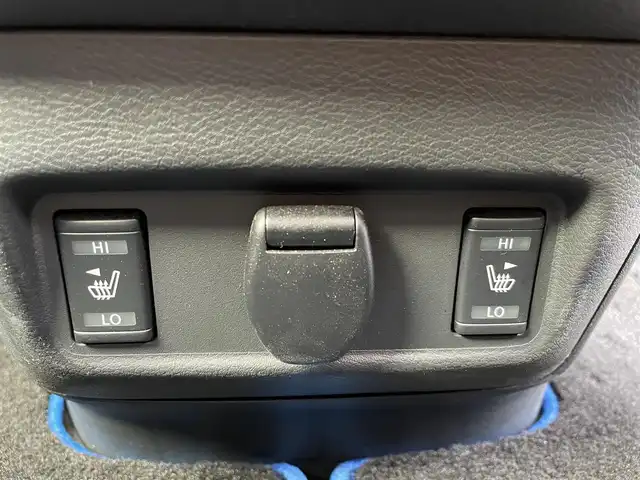 日産 セレナ e－パワー ハイウェイスター G 福岡県 2020(令2)年 5.2万km ダイヤモンドブラック プロパイロット/フリップダウンモニター/純正１０インチナビ（ＭＭ５２０Ｄ－Ｌ）/フルセグTV/CD/DVD/BD/SD/BT/AM/FM/全周囲カメラ/デジタルインナーミラー/衝突軽減/ＢＳＷ/両側パワースライドドア/ステアリングヒーター/前席シートヒーター/電動パーキング/ブレーキホールド/スマートキー/プッシュスタート