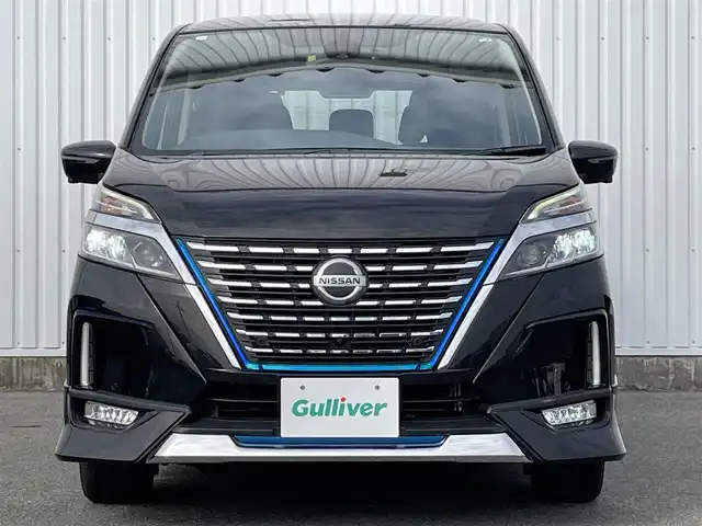 日産 セレナ e－パワー ハイウェイスター G 福岡県 2020(令2)年 5.2万km ダイヤモンドブラック プロパイロット/フリップダウンモニター/純正１０インチナビ（ＭＭ５２０Ｄ－Ｌ）/フルセグTV/CD/DVD/BD/SD/BT/AM/FM/全周囲カメラ/デジタルインナーミラー/衝突軽減/ＢＳＷ/両側パワースライドドア/ステアリングヒーター/前席シートヒーター/電動パーキング/ブレーキホールド/スマートキー/プッシュスタート