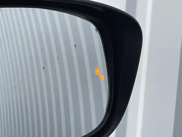 日産 セレナ e－パワー ハイウェイスター G 福岡県 2020(令2)年 5.2万km ダイヤモンドブラック プロパイロット/フリップダウンモニター/純正１０インチナビ（ＭＭ５２０Ｄ－Ｌ）/フルセグTV/CD/DVD/BD/SD/BT/AM/FM/全周囲カメラ/デジタルインナーミラー/衝突軽減/ＢＳＷ/両側パワースライドドア/ステアリングヒーター/前席シートヒーター/電動パーキング/ブレーキホールド/スマートキー/プッシュスタート