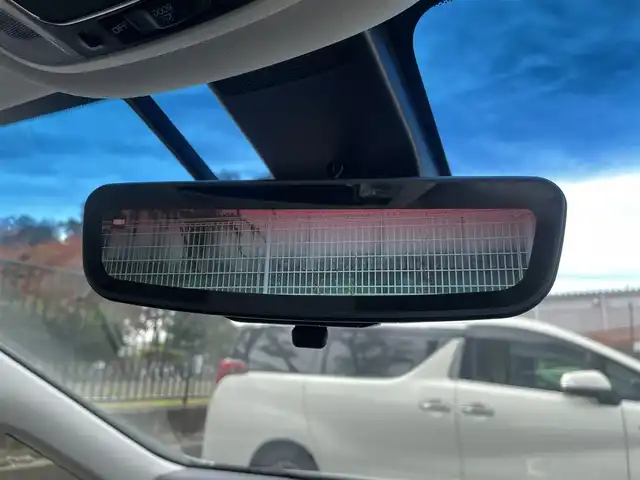 ホンダ オデッセイ ハイブリッド e:HEVアブソルート EX 埼玉県 2021(令3)年 3.9万km プラチナホワイトパール /ワンオーナー//純正10型メモリナビ//フルセグTV//全方位カメラ//フリップダウンモニター//CD/DVD/Bluetooth//両側パワースライドドア//パワーバックドア//アダプティブクルーズコントロール//ビルトインETC2.0//スマートキーx2//LEDヘッドライト/LEDフォグ//前2席パワーシート&シートヒータ//2ndシート オットマン//ハーフレザーシート//CMBS 衝突軽減ブレーキ//LKAS 車線維持支援システム//ブラインドスポットインフォメーション//W.サイド.カーテンエアバッグ//ABS/横滑り防止装置//アドバンスドルームミラー//オートライト//革巻きステアリング//プライバシーガラス//ドアバイザー//純正18インチAW//新車時保証書//取扱説明書//ナビ取説