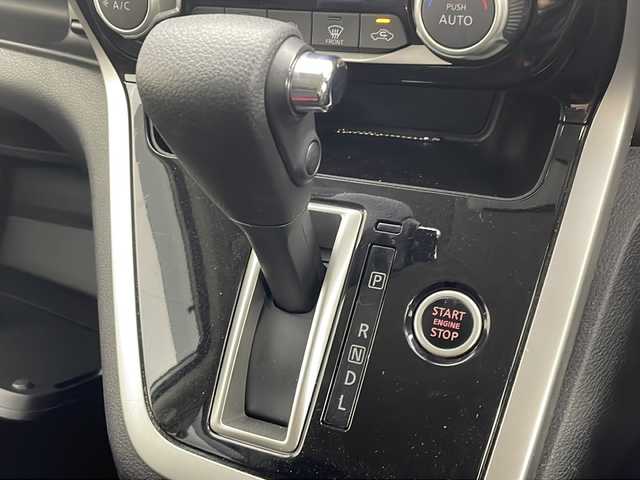 日産 セレナ 茨城県 2018(平30)年 4.8万km ブリリアントホワイトパール 2トーン 純正ナビ/・バックカメラ/・フルセグテレビ/・Bluetooth接続/クルーズコントロール/ETC/エアロパーツ/純正アルミホイール/コーナーセンサ/LEDヘッドライト/ABS/横滑り防止装置/盗難防止装置/オートライト/衝突被害軽減システム