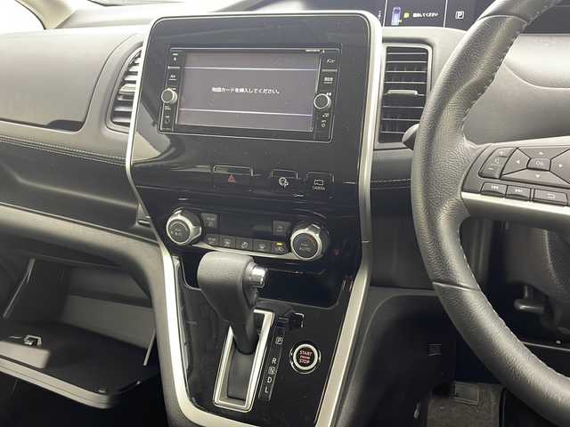 日産 セレナ 茨城県 2018(平30)年 4.8万km ブリリアントホワイトパール 2トーン 純正ナビ/・バックカメラ/・フルセグテレビ/・Bluetooth接続/クルーズコントロール/ETC/エアロパーツ/純正アルミホイール/コーナーセンサ/LEDヘッドライト/ABS/横滑り防止装置/盗難防止装置/オートライト/衝突被害軽減システム