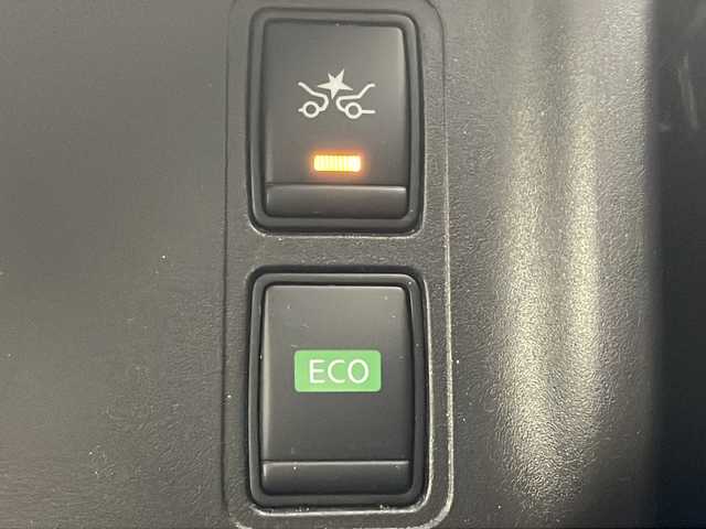 日産 セレナ 茨城県 2018(平30)年 4.8万km ブリリアントホワイトパール 2トーン 純正ナビ/・バックカメラ/・フルセグテレビ/・Bluetooth接続/クルーズコントロール/ETC/エアロパーツ/純正アルミホイール/コーナーセンサ/LEDヘッドライト/ABS/横滑り防止装置/盗難防止装置/オートライト/衝突被害軽減システム