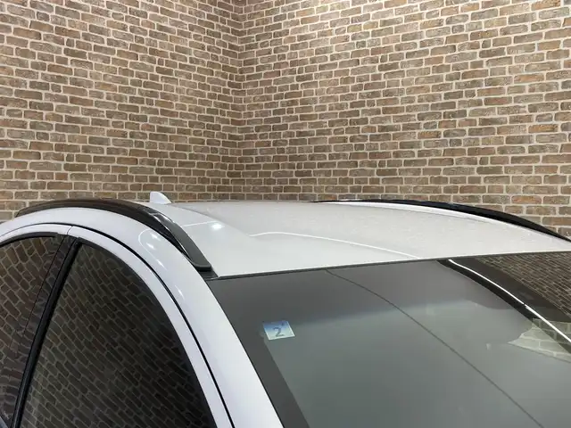 ホンダ ヴェゼル ハイブリッド モデューロ X ホンダセンシング 岩手県 2021(令3)年 3.3万km プラチナホワイトパール ワンオーナー/４WD/専用グリル・エアロバンパー/専用サスペンション/専用スポーティシート/ホンダセンシング/衝突軽減ブレーキ/路外逸脱抑制機能/アダプティブクルーズコントロール/車線維持支援機能/標識認識機能/先行車発信お知らせ機能/誤発進抑制機能/横滑り防止装置/シートヒーター/ワイパーデアイサー/純正ナビ/フルセグTV/ステアリングスイッチ/バックカメラ/ドライブレコーダー/ETC/LEDヘッドライト/LEDフォグライト/純正１７インチアルミホイール