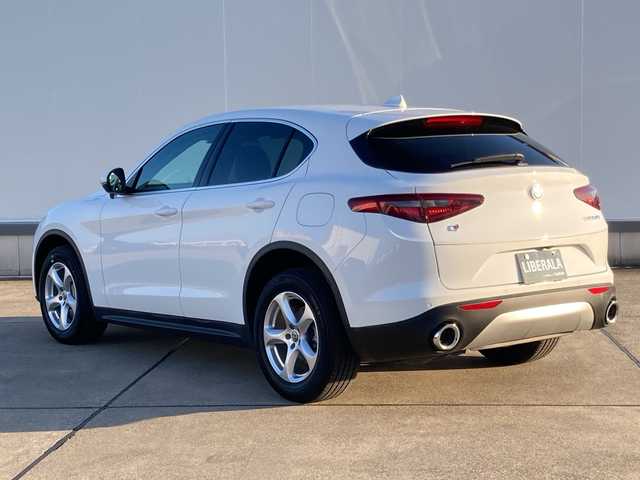 アルファロメオ ステルヴィオ 2.2ターボ ディーゼルQ4 スプリント 東京都 2021(令3)年 1.5万km 白 4WD/純正メモリナビ/フルセグTV/純正USB/Bluetoothオーディオ/バックカメラ/前後ドラレコ/シートヒーター/ハンドルヒーター/追従型クルーズコントロール/パドルシフト/BSM/ワイヤレス充電/レーンキープ/パワーバックドア/スマートキー/メモリ付パワーシート/ETC