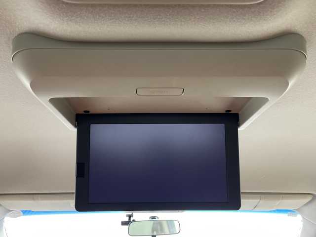 日産 エルグランド 250HWS Sジェットブラック アーバンクロム 神奈川県 2018(平30)年 7.5万km ブリリアントホワイトパール 純正9型ナビ【MM517D-L】/・BT/フルセグTV/CD/DVD/SD/BD/バックカメラ/純正フリップダウンモニター/専用レザーシート/パワーシート(D/N)/シートヒーター(D/N)/両側電動スライドドア/パワーバックドア/MTモード/ウッドコンビステアリング/ステアリングスイッチ/クルーズコントロール/Autoライト/インテリジェントキー/スペアキー/プッシュスタートボタン/LEDヘッドライト/フォグランプ/2列目サンシェード/電話格納ミラー/ウィンカーミラー/純正フロアマット/純正18インチアルミホイール/純正ドアバイザー