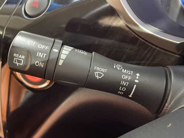 日産 エルグランド 250HWS Sジェットブラック アーバンクロム 神奈川県 2018(平30)年 7.5万km ブリリアントホワイトパール 純正9型ナビ【MM517D-L】/・BT/フルセグTV/CD/DVD/SD/BD/バックカメラ/純正フリップダウンモニター/専用レザーシート/パワーシート(D/N)/シートヒーター(D/N)/両側電動スライドドア/パワーバックドア/MTモード/ウッドコンビステアリング/ステアリングスイッチ/クルーズコントロール/Autoライト/インテリジェントキー/スペアキー/プッシュスタートボタン/LEDヘッドライト/フォグランプ/2列目サンシェード/電話格納ミラー/ウィンカーミラー/純正フロアマット/純正18インチアルミホイール/純正ドアバイザー