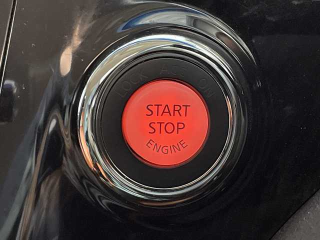 日産 エルグランド 250HWS Sジェットブラック アーバンクロム 神奈川県 2018(平30)年 7.5万km ブリリアントホワイトパール 純正9型ナビ【MM517D-L】/・BT/フルセグTV/CD/DVD/SD/BD/バックカメラ/純正フリップダウンモニター/専用レザーシート/パワーシート(D/N)/シートヒーター(D/N)/両側電動スライドドア/パワーバックドア/MTモード/ウッドコンビステアリング/ステアリングスイッチ/クルーズコントロール/Autoライト/インテリジェントキー/スペアキー/プッシュスタートボタン/LEDヘッドライト/フォグランプ/2列目サンシェード/電話格納ミラー/ウィンカーミラー/純正フロアマット/純正18インチアルミホイール/純正ドアバイザー