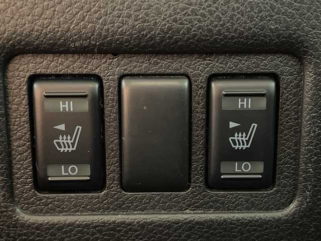 日産 エルグランド 250HWS Sジェットブラック アーバンクロム 神奈川県 2018(平30)年 7.5万km ブリリアントホワイトパール 純正9型ナビ【MM517D-L】/・BT/フルセグTV/CD/DVD/SD/BD/バックカメラ/純正フリップダウンモニター/専用レザーシート/パワーシート(D/N)/シートヒーター(D/N)/両側電動スライドドア/パワーバックドア/MTモード/ウッドコンビステアリング/ステアリングスイッチ/クルーズコントロール/Autoライト/インテリジェントキー/スペアキー/プッシュスタートボタン/LEDヘッドライト/フォグランプ/2列目サンシェード/電話格納ミラー/ウィンカーミラー/純正フロアマット/純正18インチアルミホイール/純正ドアバイザー