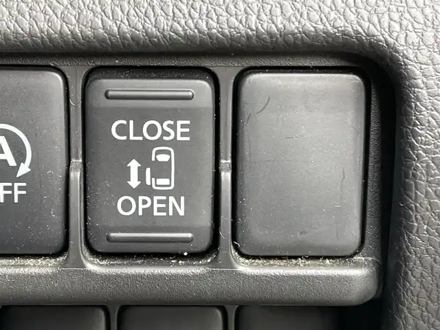 日産 デイズ ルークス ハイウェイスター Xターボ 東京都 2017(平29)年 5.4万km チタニウムグレーメタリック ・エマージェンシーブレーキー/・純正メモリーナビ/・フルセグテレビ/・Bluetooth/・アラウンドビューモニター/・片側パワースライドドア/・ETC/・ドライブレコーダー/・LEDヘッドライト/・スマートキー/・リアサンシェード