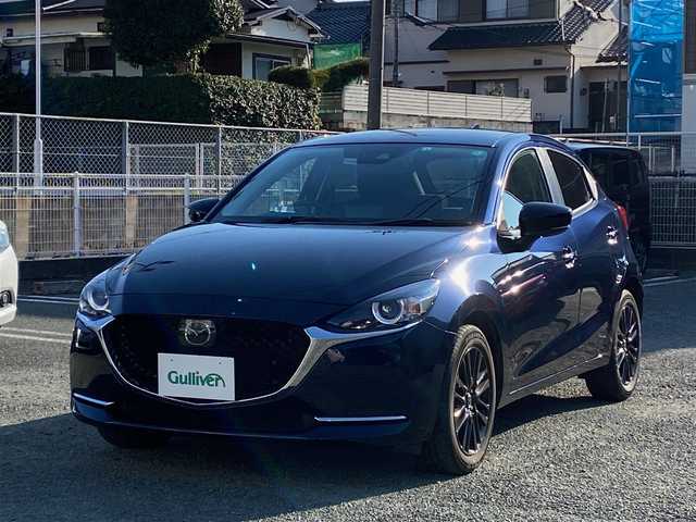 マツダ マツダ２ 15S ブラックトーンED 熊本県 2022(令4)年 2.1万km ディープクリスタルブルーマイカ ワンオーナー/スマートブレーキサポート/レーンキープアシスト/プッシュスタート/純正ナビ/バックカメラ/ETC/ドライブレコーダー/純正16インチAW/レーダークルーズ/パドルシフト/LEDヘッドライト/オートライト/前後コーナーセンサー/横滑り防止装置/ウィンカーミラー/純正フロアマット/新車保証書/取扱説明書/スマートスペアキー×1本