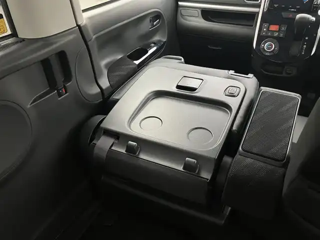 ダイハツ タント カスタムX トップED VS SAⅢ 埼玉県 2019(令1)年 0.7万km レーザーブルークリスタルシャイン 純正ナビ/フルセグTV／DVD／CD／Bluetooth/ETC/純正ドライブレコーダー/アラウンドビューモニター/両側パワースライドドア/コーナーセンサー/シートヒーター（D席）/衝突軽減ブレーキ/横滑り防止機能/アイドリングストップ/ステアリングスイッチ/パワーモード/オートハイビーム/オートライト/フォグライト/ウィンカーミラー/ドアバイザー/純正フロアマット/USB端子/スペアキーあり/AW付きスタッドレスタイヤあり