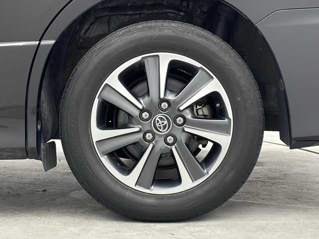 トヨタ ヴォクシー ZS 煌 三重県 2018(平30)年 4万km ブラック 禁煙車/純正SDナビ/AM/FM/CD/BT/SD/フルセグTV/バックカメラ/プリクラッシュセーフティ/両側パワースライドドア/LKA/クルーズコントロール /オートライト/オートハイビーム/LEDヘッドライト/フォグランプ/クリアランスソナー /ビルトインETC/プッシュスタート/スマートキー/ステアリングスイッチ /純正アルミホイール/純正フロアマット/純正ドアバイザー