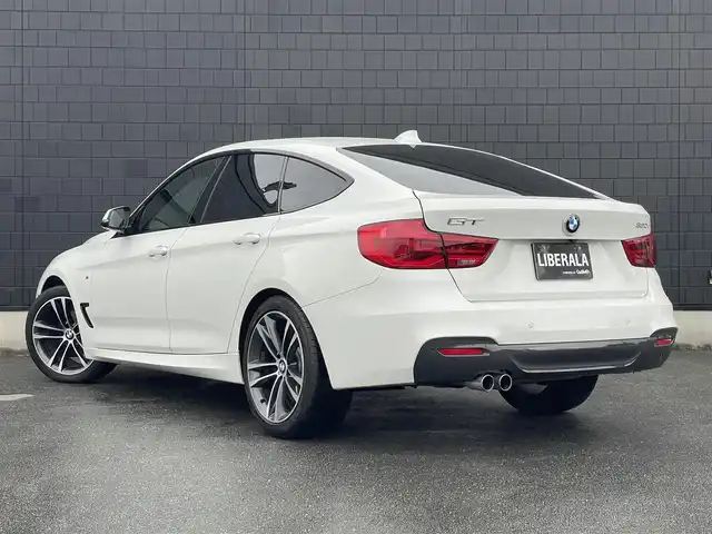 ＢＭＷ ３２０ｉ グランツーリスモ Mスポーツ 静岡県 2018(平30)年 4.6万km アルピンホワイトⅢ 純正ナビ/（CD/CDチェンジャー/AUX/USB入力端子）/Bluetooth接続/バックカメラ・サイドカメラ/ETC/クルーズコントロール/前席パワーシート/シートヒーター/ドライブレコーダー/レーンキープアシスト/レザーシート/パーキングアシスト/アイドリングストップ