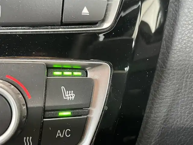 ＢＭＷ ３２０ｉ グランツーリスモ Mスポーツ 静岡県 2018(平30)年 4.6万km アルピンホワイトⅢ 純正ナビ/（CD/CDチェンジャー/AUX/USB入力端子）/Bluetooth接続/バックカメラ・サイドカメラ/ETC/クルーズコントロール/前席パワーシート/シートヒーター/ドライブレコーダー/レーンキープアシスト/レザーシート/パーキングアシスト/アイドリングストップ