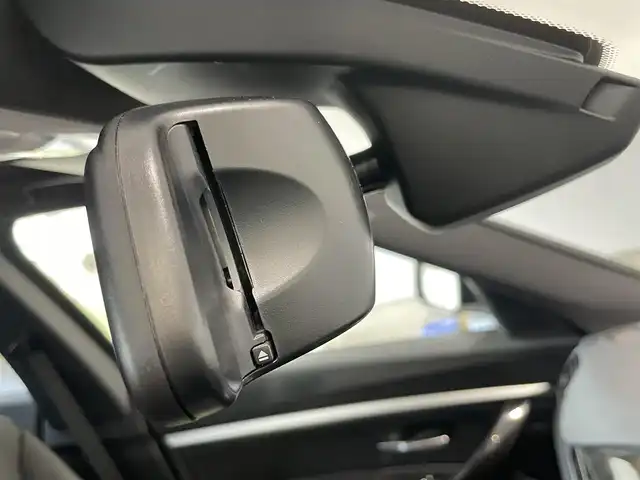 ＢＭＷ ３２０ｉ グランツーリスモ Mスポーツ 静岡県 2018(平30)年 4.6万km アルピンホワイトⅢ 純正ナビ/（CD/CDチェンジャー/AUX/USB入力端子）/Bluetooth接続/バックカメラ・サイドカメラ/ETC/クルーズコントロール/前席パワーシート/シートヒーター/ドライブレコーダー/レーンキープアシスト/レザーシート/パーキングアシスト/アイドリングストップ