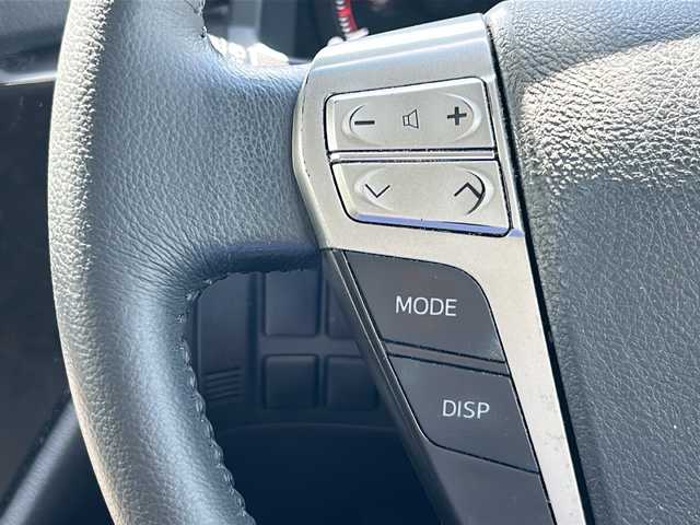 トヨタ アルファード 240S タイプゴールド 岐阜県 2013(平25)年 17.5万km ホワイトパールクリスタルシャイン 登録時176947km/純正８インチナビ/フルテレビ/オットマン/両側パワースライドドア/バックカメラ/コーナーセンサー前後/クルーズコントロール/プッシュスタート/スマートキー/スペアキー/ETC/ウィンカーミラー/フォグランプ/USB入力端子/純正フロアマット