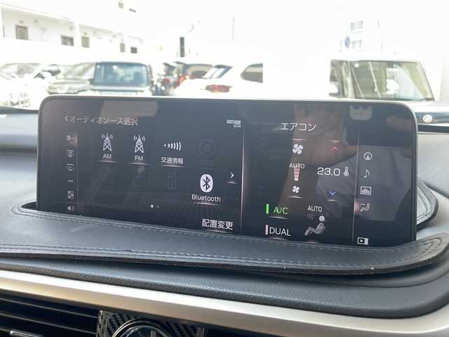 レクサス ＲＸ 450h Fスポーツ 兵庫県 2020(令2)年 7.3万km グラファイトブラックガラスフレーク 純正メーカーSDナビ/　　Bluetooth/USB/Miracast/AppleCarPlay//AndroidAuto/CD/AUX/フルセグテレビ（走行中視聴可能）/純正ビルトインETC2.0/パノラミックビューモニター/MTモード付AT/４WD/前方ドライブレコーダー/電動リアゲート/サンルーフ/Qi充電/ステアリングヒーター/シートヒーター（D+N席）/エアシート（D+N席）/アダプティブクルーズコントロール/アンチロック・ブレーキ・システム/アイドリングストップ/レーンキープアシスト/前後コーナーセンサー/横滑り防止装置/盗難防止装置/衝突被害軽減システム/オートマチックハイビーム/パワーステアリング/パワーウィンドウ/社外エアロ/純正アルミホイール/エアバッグ（W+サイド）/カーテンエアバッグ/スペアキー（１本）/取扱説明書/純正ステアリング付属/純正タイヤ付属