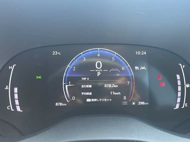トヨタ ヤリスクロス Z 青森県 2024(令6)年 0.1万km シルバーメタリック 4WD/寒冷地仕様/ワンオーナー/純正8インチディスプレイオーディオナビ/パノラミックビューモニター/合皮コンビシート/運転席パワーシート/前席シートヒーター/セーフティセンス/プリクラッシュセーフティ/レーダークルーズコントロール/レーンディパーチャーアラート/オートマチックハイビーム/レーントレーシングアシスト/ブラインドスポットモニター/ステアリングヒーター/ワイパーデアイサー/ビルトインETC/LEDヘッドライト/純正18インチアルミ/スペアキー/保証書・取説書
