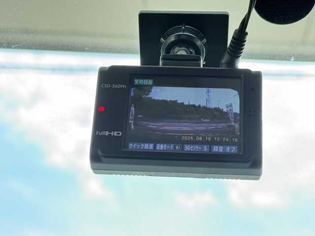 スズキ アルト L 大阪府 2017(平29)年 6.1万km スペリアホワイト /社外ナビ【NR-MZ20】//Bluetooth/SD/CD/ラジオ//シートヒーター//ドライブレコーダー//ETC//アイドリングストップ//横滑り防止