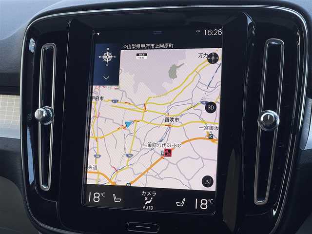 ボルボ ＸＣ４０ T4 モメンタム 山梨県 2020(令2)年 3.4万km シルバー ワンオーナー/純正HDDナビ/（AM/FM/Bluetooth/フルセグTV）/AppleCarPlay/AndroidAuto/インテリセーフ/ACC/BLIS/CTA/360°カメラ/LEDヘッドライト/半革/シートヒーター/ステアリングヒーター/純正19インチAW/ハンズフリー電動テールゲート/ETC