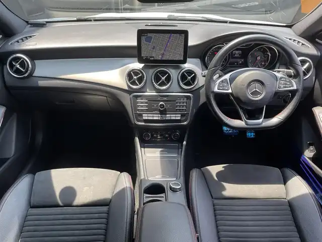 メルセデス・ベンツ ＣＬＡ１８０ AMG スタイル 香川県 2019(平31)年 5.9万km ポーラホワイト ワンオーナー/アイドリングストップ/ACC/純正ナビ/バックカメラ/フルセグTV/ハーフレザー/シートヒーター/パワーシート/サンルーフ/純正18インチアルミ/LEDヘッドライト/ハーマンカードン
