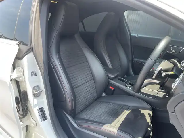 メルセデス・ベンツ ＣＬＡ１８０ AMG スタイル 香川県 2019(平31)年 5.9万km ポーラホワイト ワンオーナー/アイドリングストップ/ACC/純正ナビ/バックカメラ/フルセグTV/ハーフレザー/シートヒーター/パワーシート/サンルーフ/純正18インチアルミ/LEDヘッドライト/ハーマンカードン