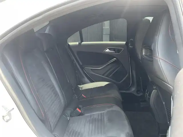 メルセデス・ベンツ ＣＬＡ１８０ AMG スタイル 香川県 2019(平31)年 5.9万km ポーラホワイト ワンオーナー/アイドリングストップ/ACC/純正ナビ/バックカメラ/フルセグTV/ハーフレザー/シートヒーター/パワーシート/サンルーフ/純正18インチアルミ/LEDヘッドライト/ハーマンカードン