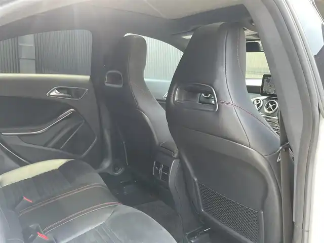 メルセデス・ベンツ ＣＬＡ１８０ AMG スタイル 香川県 2019(平31)年 5.9万km ポーラホワイト ワンオーナー/アイドリングストップ/ACC/純正ナビ/バックカメラ/フルセグTV/ハーフレザー/シートヒーター/パワーシート/サンルーフ/純正18インチアルミ/LEDヘッドライト/ハーマンカードン