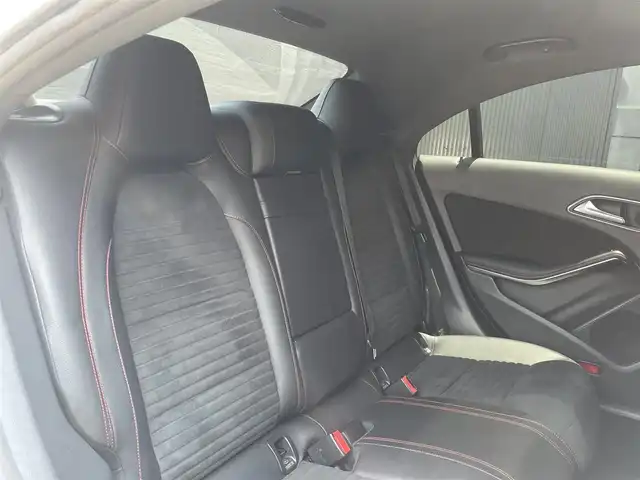 メルセデス・ベンツ ＣＬＡ１８０ AMG スタイル 香川県 2019(平31)年 5.9万km ポーラホワイト ワンオーナー/アイドリングストップ/ACC/純正ナビ/バックカメラ/フルセグTV/ハーフレザー/シートヒーター/パワーシート/サンルーフ/純正18インチアルミ/LEDヘッドライト/ハーマンカードン
