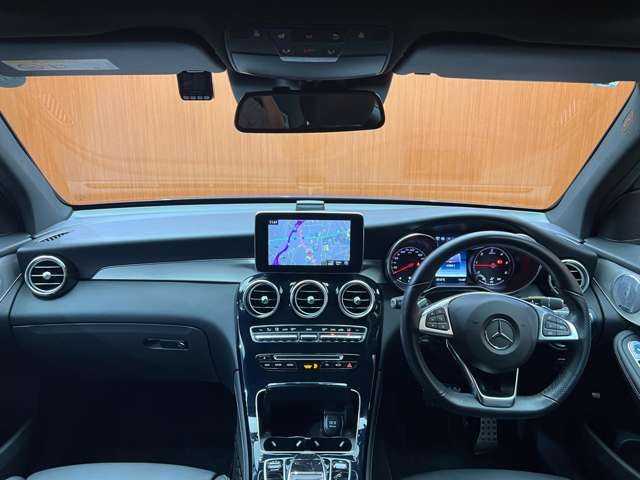 メルセデス・ベンツ ＧＬＣ２２０ d 4マチックスポーツ 本革 千葉県 2019(平31)年 5万km 紺 パノラマＳＲ　/純正ナビ　/３６０°カメラ　/ＡＣＣ　/ヘッドアップディスプレイ　/シートヒーター　/パワーシート　/ＬＥＤヘッドライト　/オートライト　/電動リアゲート　/ドライブレコーダー　/純正１９インチＡＷ