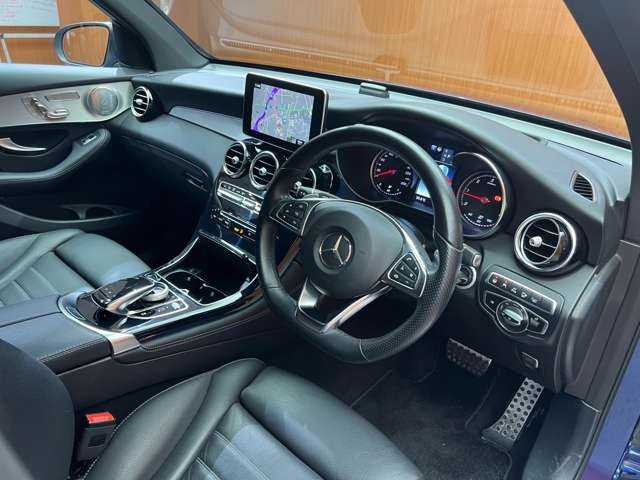 メルセデス・ベンツ ＧＬＣ２２０ d 4マチックスポーツ 本革 千葉県 2019(平31)年 5万km 紺 パノラマＳＲ　/純正ナビ　/３６０°カメラ　/ＡＣＣ　/ヘッドアップディスプレイ　/シートヒーター　/パワーシート　/ＬＥＤヘッドライト　/オートライト　/電動リアゲート　/ドライブレコーダー　/純正１９インチＡＷ