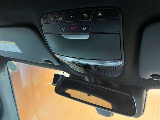 メルセデス・ベンツ ＧＬＣ２２０ d 4マチックスポーツ 本革 千葉県 2019(平31)年 5万km 紺 パノラマＳＲ　/純正ナビ　/３６０°カメラ　/ＡＣＣ　/ヘッドアップディスプレイ　/シートヒーター　/パワーシート　/ＬＥＤヘッドライト　/オートライト　/電動リアゲート　/ドライブレコーダー　/純正１９インチＡＷ