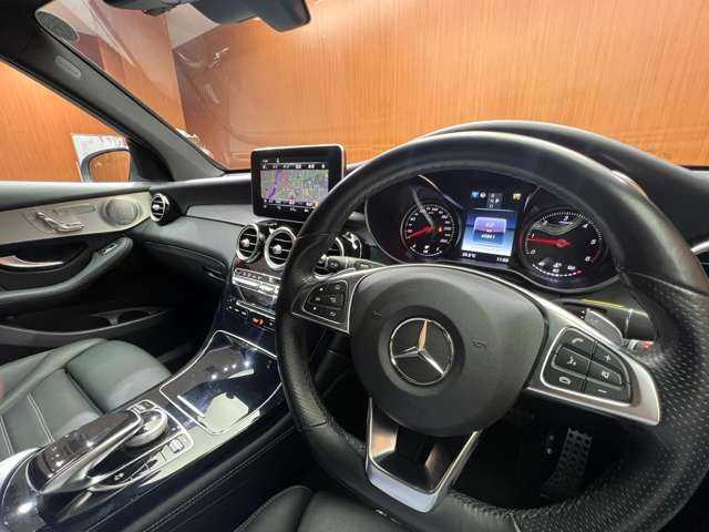 メルセデス・ベンツ ＧＬＣ２２０ d 4マチックスポーツ 本革 千葉県 2019(平31)年 5万km 紺 パノラマＳＲ　/純正ナビ　/３６０°カメラ　/ＡＣＣ　/ヘッドアップディスプレイ　/シートヒーター　/パワーシート　/ＬＥＤヘッドライト　/オートライト　/電動リアゲート　/ドライブレコーダー　/純正１９インチＡＷ