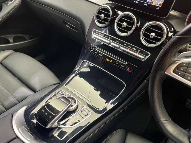 メルセデス・ベンツ ＧＬＣ２２０ d 4マチックスポーツ 本革 千葉県 2019(平31)年 5万km 紺 パノラマＳＲ　/純正ナビ　/３６０°カメラ　/ＡＣＣ　/ヘッドアップディスプレイ　/シートヒーター　/パワーシート　/ＬＥＤヘッドライト　/オートライト　/電動リアゲート　/ドライブレコーダー　/純正１９インチＡＷ