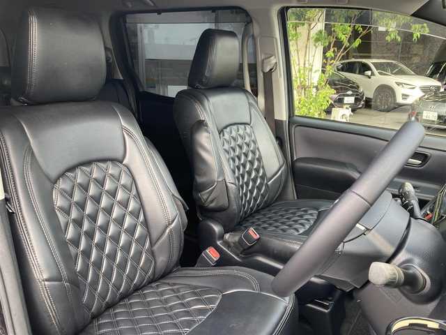 トヨタ ヴォクシー ZS 静岡県 2014(平26)年 13.4万km ボルドーマイカメタリック (株)IDOMが運営する【じしゃロン焼津店】の自社ローン専用車両になります。こちらは現金またはオートローンご利用時の価格です。自社ローンご希望の方は別途その旨お申付け下さい /社外ＳＤナビ/(フルセグＴＶ/Ｂｌｕｅｔｏｏｔｈ接続/ＣＤ/ＤＶＤ)/後席モニター/片側パワースライドドア/バックカメラ/ＥＴＣ/プッシュスタート＆スマートキー/ＬＥＤヘッドライト/オートライト