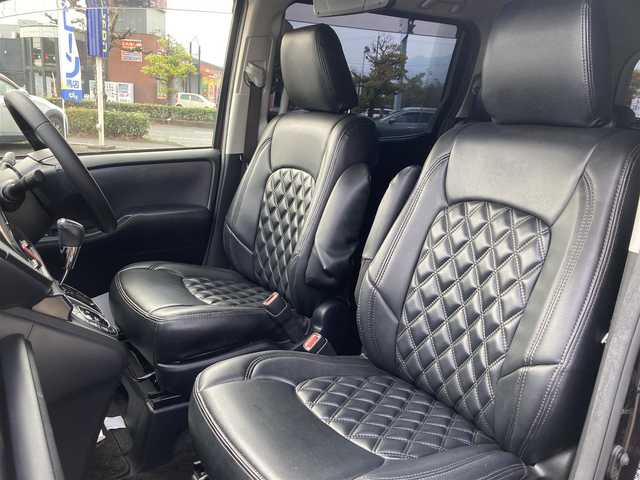 トヨタ ヴォクシー ZS 静岡県 2014(平26)年 13.4万km ボルドーマイカメタリック (株)IDOMが運営する【じしゃロン焼津店】の自社ローン専用車両になります。こちらは現金またはオートローンご利用時の価格です。自社ローンご希望の方は別途その旨お申付け下さい /社外ＳＤナビ/(フルセグＴＶ/Ｂｌｕｅｔｏｏｔｈ接続/ＣＤ/ＤＶＤ)/後席モニター/片側パワースライドドア/バックカメラ/ＥＴＣ/プッシュスタート＆スマートキー/ＬＥＤヘッドライト/オートライト