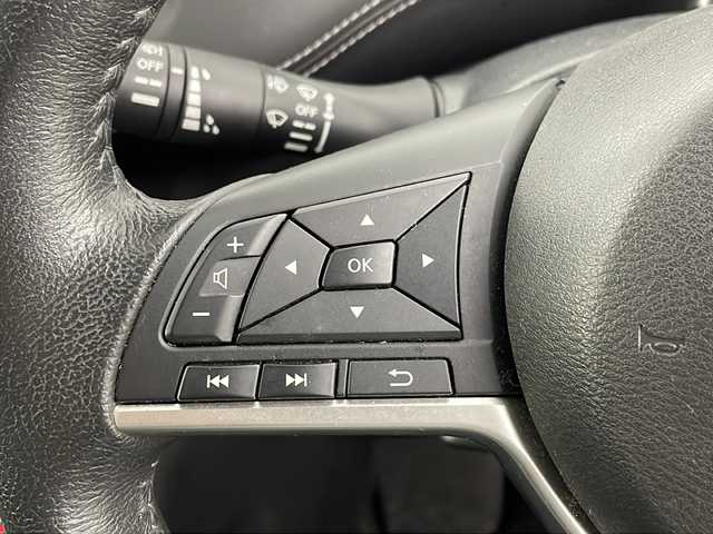 日産 セレナ ハイウェイスター プロパイロットED 埼玉県 2017(平29)年 3.9万km ブリリアントホワイトパール 純正ナビ（ＳＤ・ＦＭ・ＡＭ・ＴＶ・Bluetooth・CD・DVD）/ビルトインＥＴＣ/バックカメラ/クルーズコントロール/プロパイロット/両側パワースライドドア/横滑り防止装置/盗難防止装置/衝突軽減ブレーキ/コーナーセンサー/純正アルミホイール/純正フロアマット/純正ドアバイザー/プッシュスタート/LEDヘッドライト/フロントフォグ/ウィンカーミラー/革巻きハンドル/スマートキー