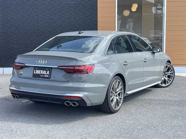 アウディ アウディ Ｓ４ 栃木県 2021(令3)年 3.4万km クワンタムグレー パークアシストパッケージ/・パークアシスト /・サラウンドビューカメラ/マトリクスLEDヘッドライト/バーチャルコックピット/アドバンストキー /パーキングエイド /アダプティブクルーズコントロール/パドルシフト/ハーフレザー /前席パワーシート /前席シートヒーター /前席マッサージシート/Audiアクティブレーンアシスト/Audiサイドアシスト /Audiプレセンス/トラフィックジャムアシスト/アンビエントライト /ドライブレコーダー前後