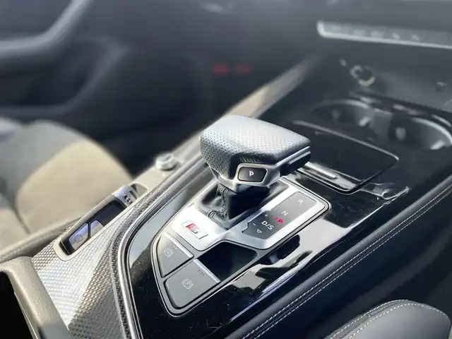 アウディ アウディ Ｓ４ 栃木県 2021(令3)年 3.4万km クワンタムグレー パークアシストパッケージ/・パークアシスト /・サラウンドビューカメラ/マトリクスLEDヘッドライト/バーチャルコックピット/アドバンストキー /パーキングエイド /アダプティブクルーズコントロール/パドルシフト/ハーフレザー /前席パワーシート /前席シートヒーター /前席マッサージシート/Audiアクティブレーンアシスト/Audiサイドアシスト /Audiプレセンス/トラフィックジャムアシスト/アンビエントライト /ドライブレコーダー前後