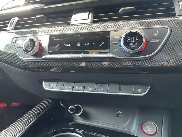 アウディ アウディ Ｓ４ 栃木県 2021(令3)年 3.4万km クワンタムグレー パークアシストパッケージ/・パークアシスト /・サラウンドビューカメラ/マトリクスLEDヘッドライト/バーチャルコックピット/アドバンストキー /パーキングエイド /アダプティブクルーズコントロール/パドルシフト/ハーフレザー /前席パワーシート /前席シートヒーター /前席マッサージシート/Audiアクティブレーンアシスト/Audiサイドアシスト /Audiプレセンス/トラフィックジャムアシスト/アンビエントライト /ドライブレコーダー前後