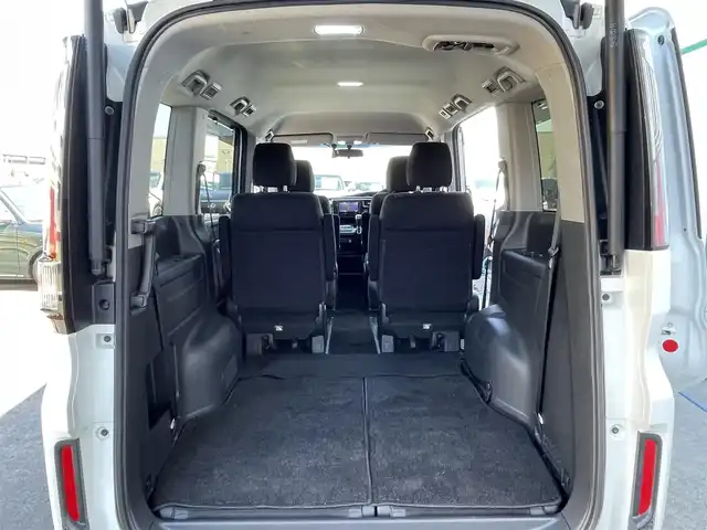 ホンダ ステップワゴン スパーダ 東京都 2015(平27)年 5.7万km ホワイトオーキッドパール ワンオーナー　/両側パワースライドドア　/クルーズコントロール　/ＬＥＤヘッド／フォグランプ　/７型ナビ　/・Ｂｌｕｅｔｏｏｔｈ接続　/・ＣＤ再生　/アイドリングストップ　/わくわくゲート　/ＥＣＯＮスイッチ　/バックカメラ/ETC