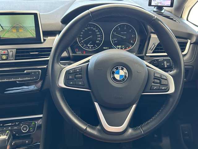 ＢＭＷ ２１８ｄ グランツアラー ラグジュアリー 静岡県 2018(平30)年 4.9万km ワイン 前期モデル/アドバンスド・セーフティパッケージ/・ACC/HUD/純正HDDナビゲーション/・Bluetooth/USB/AM/FM/バックカメラ/コンフォート・アクセス/メモリー付きパワーシート/シートヒーター（前席）/ミラー一体型ETC/スーパーキャット搭載/茶革シート/社外ドライブレコーダー