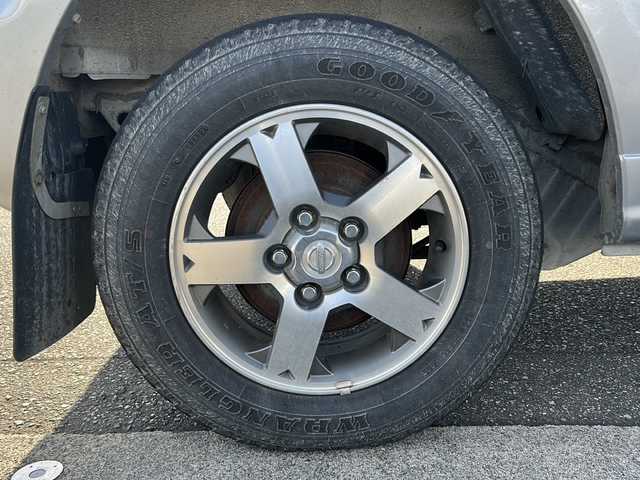 日産 キックス RX 富山県 2012(平24)年 9.9万km クールシルバー ４WD/ルーフレール/社外ナビ（AVIC-RZ302)/DVD再生/ワンセグTV/シートヒーター（D）/フォグランプ/純正フロアマット/純正ドアバイザー/保証書・取説/スペアキー