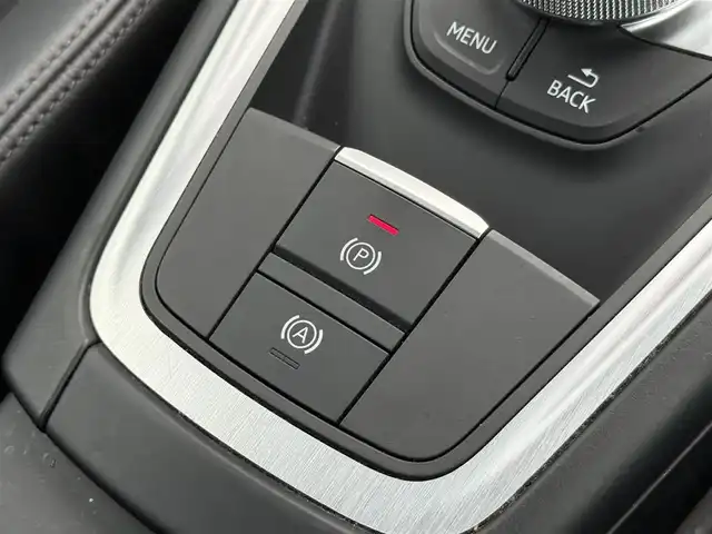 アウディ ＴＴクーペ 2．0 TFSI Sラインパック 静岡県 2016(平28)年 6.2万km グレイシアホワイトメタリック ハーフレザーシート/バーチャルコックピット/(CD/DVD/Bluetooth/フルセグ)/バックカメラ/クルーズコントロール/パーキングアシスト/スマートキー/ETC/ドライブレコーダー/純正フロアマット/純正18インチアルミホイール/保証書/取説