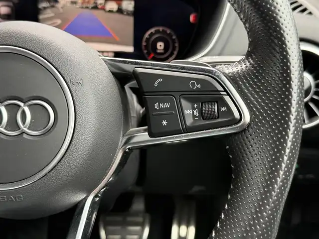 アウディ ＴＴクーペ 2．0 TFSI Sラインパック 静岡県 2016(平28)年 6.2万km グレイシアホワイトメタリック ハーフレザーシート/バーチャルコックピット/(CD/DVD/Bluetooth/フルセグ)/バックカメラ/クルーズコントロール/パーキングアシスト/スマートキー/ETC/ドライブレコーダー/純正フロアマット/純正18インチアルミホイール/保証書/取説