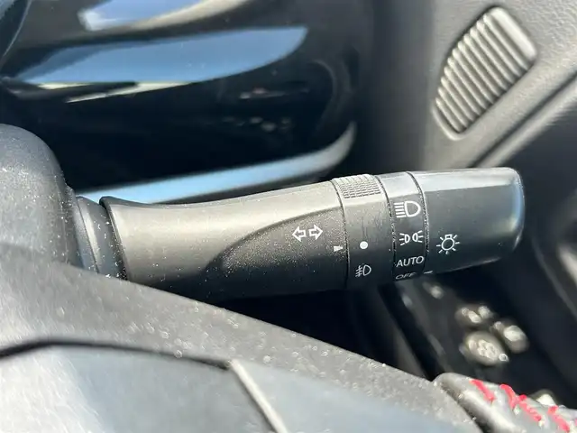スズキ スペーシア カスタム HYBRID XS 長崎県 2020(令2)年 4.8万km ブルーイッシュブラックパール3 〇ストラーダナビ(パナソニック)/〇フルセグTV/〇デュアルセンサーブレーキサポート/〇車線逸脱警報機能/〇先行車発進お知らせ機能/〇後退時ブレーキサポート/〇リアパーキングセンサー/〇誤発進抑制機能/〇ふらつき機能警報/〇ハイビームアシスト/〇後方誤発進抑制機能/〇両側電動スライドドア/〇SRSエアバッグ/〇LEDヘッドランプ/〇LEDフロントフォグランプ/〇LEDフロントイルミネーション/〇オートライト/〇オートエアコン/〇エコクール/〇リアヒーターダクト/〇スリムサーキュレーター/〇サイドシルスポイラー/〇リアスポイラー/〇リアエアロバンパー/〇純正アルミ/〇盤面発光メーター/〇マルチインフォメーションディスプレイ/〇レッドステッチ入革巻きステアリングホイール/〇シートヒーター/〇パーソナルテーブル/〇キーレスプッシュスタート/〇禁煙車