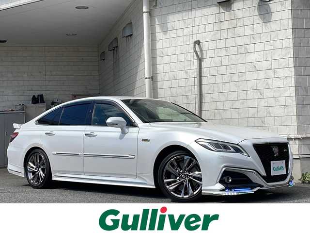 トヨタ クラウン ハイブリッド RS アドバンス 神奈川県 2021(令3)年 0.7万km プレシャスホワイトパール M‘Z SPEEDエアロ/トヨタ セーフティ センス/・プリクラッシュセーフティ/・レーントレーシングアシスト/・レーンディパーチャーアラート/・ロードサインアシスト/・レーダークルーズコントロール/・オートマチックハイビーム/純正メーカーナビ　T-Connect for CROWN/・12.3インチディスプレイ/・クラウン　スーパーライブサウンドシステム/(10スピーカー/8chオーディオアンプ）/・Blu-ray/DVD/CD/microSD/サウンドライブラリー/USB入力端子/Bluetooth(ハンズフリー/オーディオ）/音声認識/Miracast/・スマートフォン連携/ビルトインETC2.0/レザーシート/前席パワーシート/前席シートヒーター/前席エアシート/デジタルインナーミラー/ブラインドスポットモニター/ヘッドアップディスプレイ/横滑り防止機能/純正18インチアルミホイール/スマートキー/LEDヘッドライト/パドルシフト/パーキングサポートブレーキ/TVキャンセラー/ステアリングヒーター/保証書/取扱説明書/スペアキー
