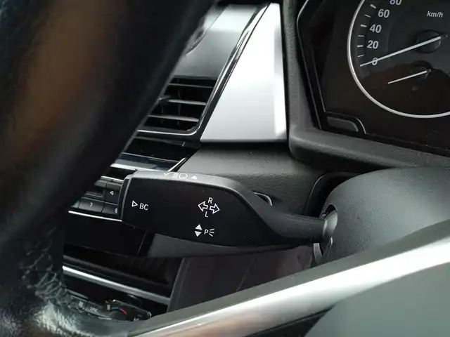 ＢＭＷ ２１８ｉ アクティブツアラー 福井県 2017(平29)年 2.2万km 黒 衝突被害軽減システム/クルーズコントロール/純正メーカーナビ/・（CD/DVD/Bluetooth/USB/FM/AM）/バックカメラ/ビルトインETC/前後ドライブレコーダー/電子パーキング/前席シートヒーター/オートLEDライト/オートワイパー/純正16インチAW/スマートキー